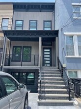 Building Photo - 331.5 Webster Ave