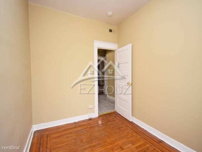 Building Photo - 4408 Towanda Ave