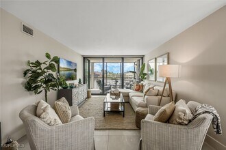 Building Photo - 10562 Gulf Shore Dr