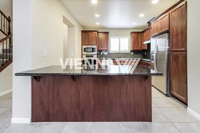 Foto del edificio - 7933 Collins Isle Ln