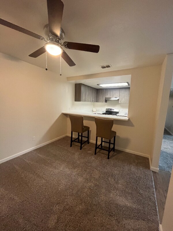 Foto del edificio - 9237 Elk Grove Florin Rd