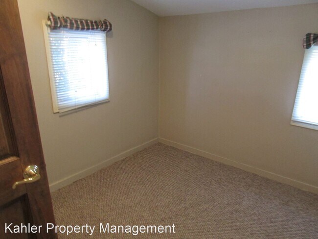 Building Photo - 1 br, 1 bath House - 27 Monroe St