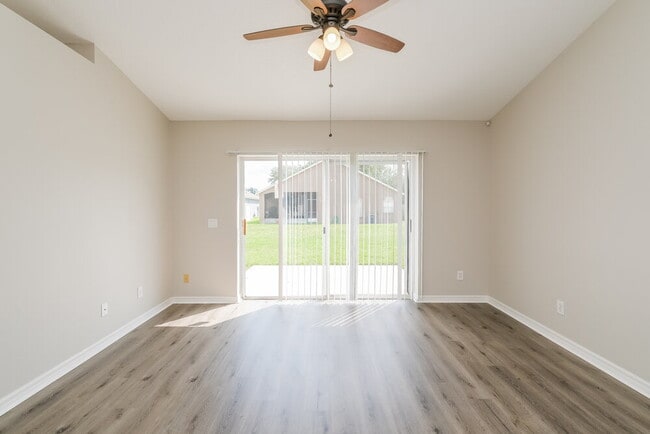 Building Photo - 3824 Briley Loop