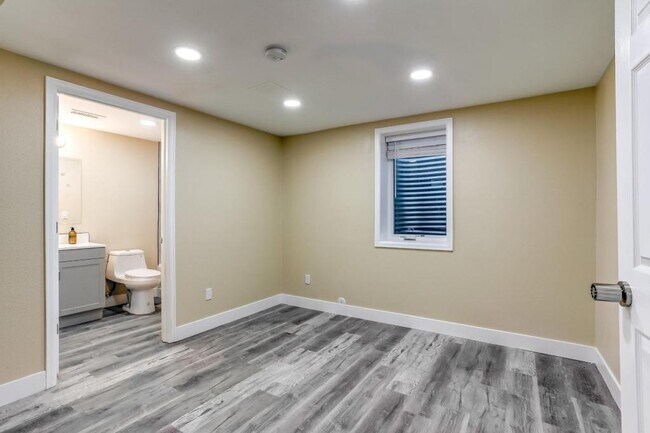 Foto del edificio - 15054 E Dartmouth Ave