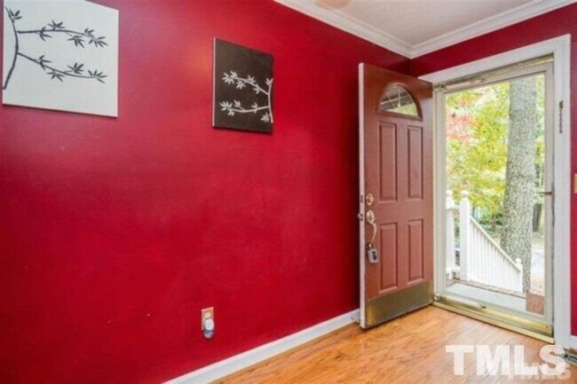 Foto del edificio - 10 Fox Chase Ln