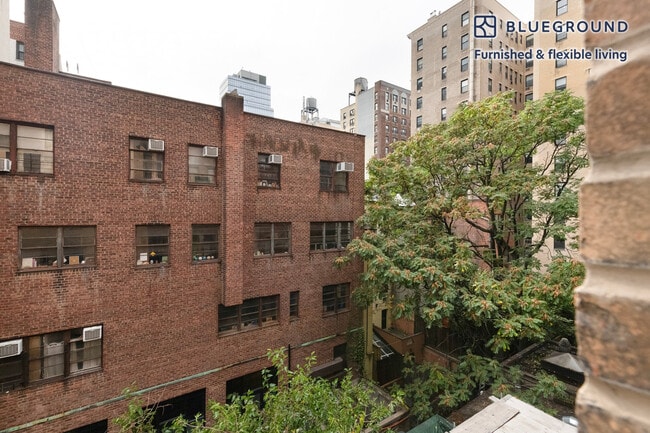 Building Photo - 244 W 72nd St