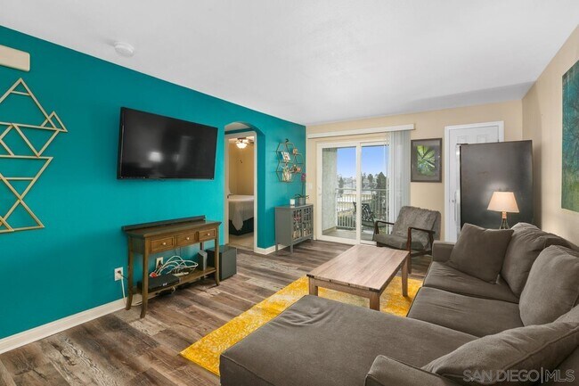 Foto del edificio - 5252 Orange Ave