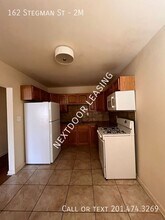 Building Photo - 162 Stegman St