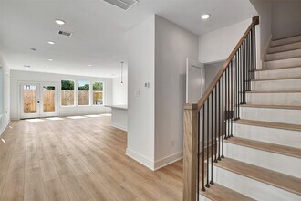 Building Photo - 3630 Amos St