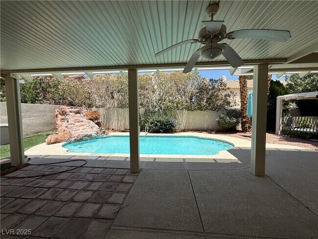 Foto del edificio - 8224 Tivoli Cove Dr