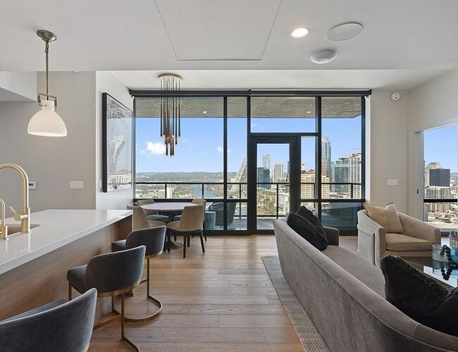 Foto del edificio - 70 Rainey St