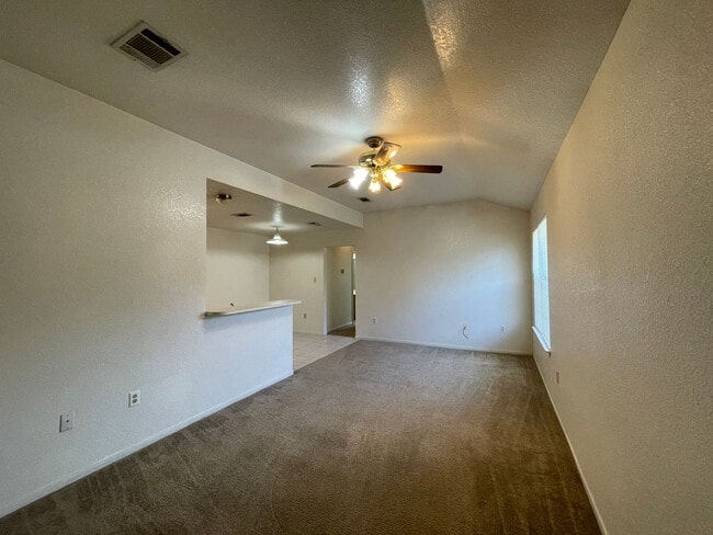 1011 Hawk Trail Unit # 2, Copperas Cove, TX 76522 - Room for Rent in ...