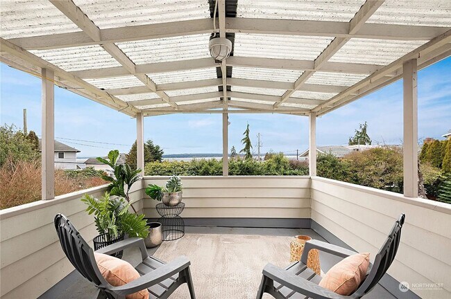 Foto del edificio - Amazing Richmond Beach Retreat 2bd 2ba