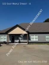 Building Photo - 322 E Maple St