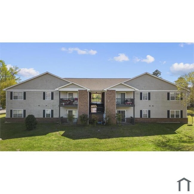 Building Photo - 2802 Plaza Ct