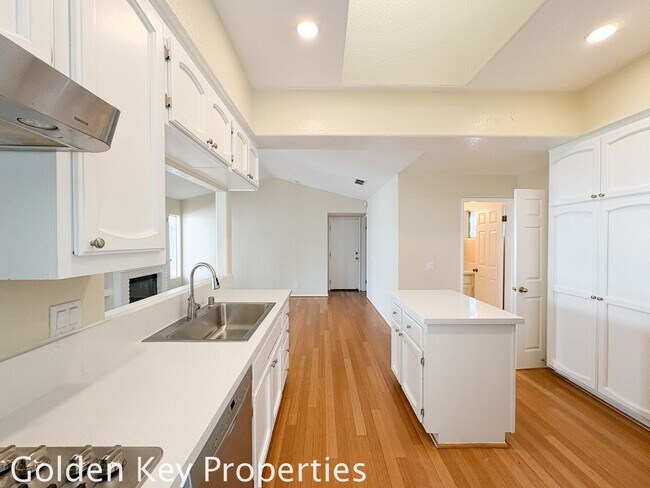 Building Photo - Welcome to the Marlado Community of Oceans...
