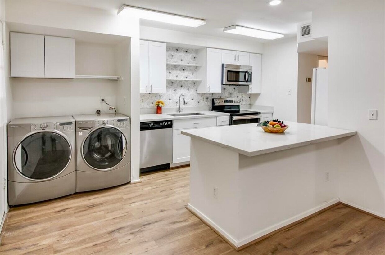 Foto principal - 9303 Hammerly Blvd