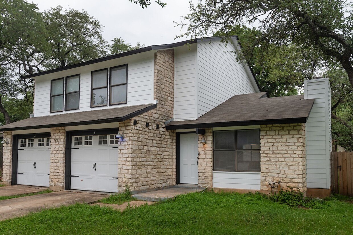 Foto principal - 9012 Sawtooth Ln