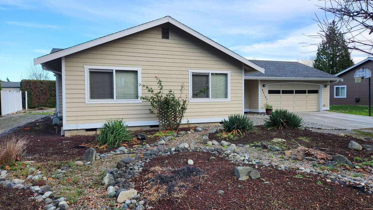 Primary Photo - Single Level Birch Bay Village Home -- Boa...