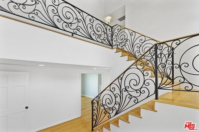 Foto del edificio - 3630 Roberts View Pl