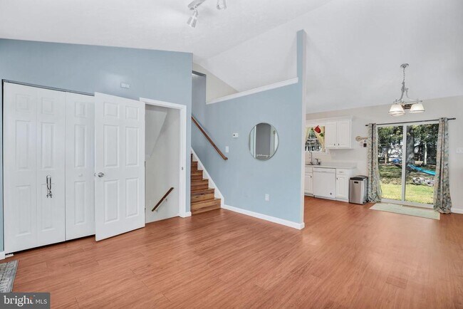 Building Photo - 3033 Blackland Ct