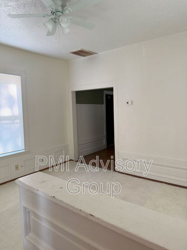 Foto del edificio - 1018 SW 22nd St