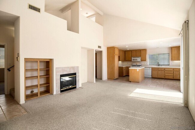 Foto del edificio - ***Pacific Beach 3 bedroom, 2.5 bathroom t...