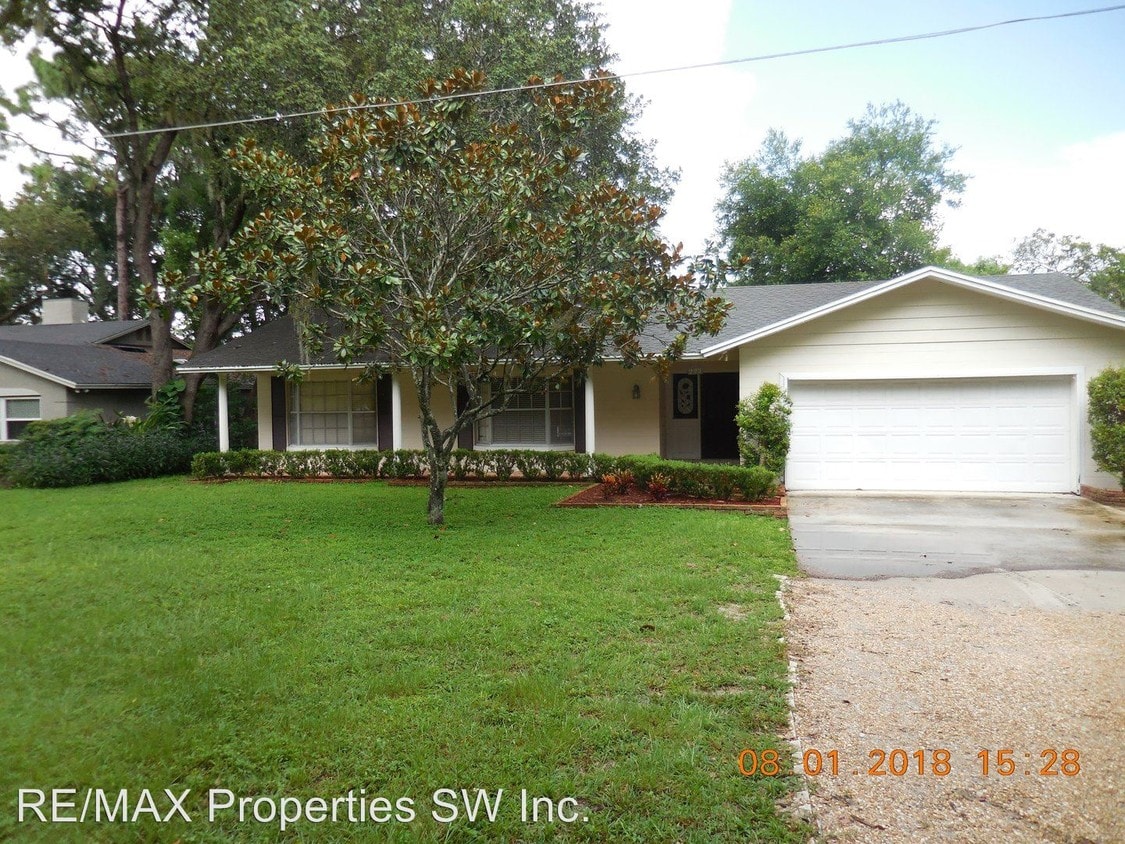 225 Oakdale St, Windermere, FL 34786 House Rental in Windermere, FL