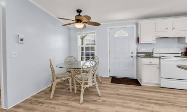 Foto del edificio - 4300 Riverside Dr