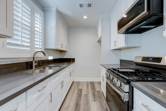 Foto del edificio - 3310 W 15th St