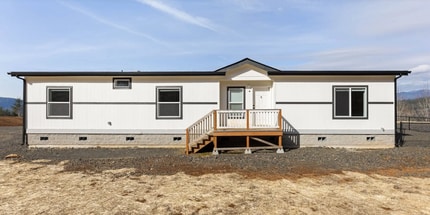 Building Photo - 833 Haffey Rd