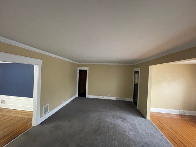 Living Room - 217 Commonwealth Ave