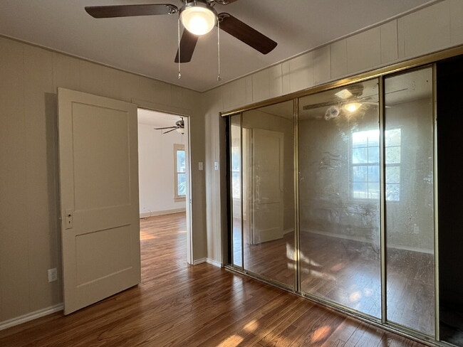 Foto del edificio - 2 Bedroom 1 Bath for Lease!!