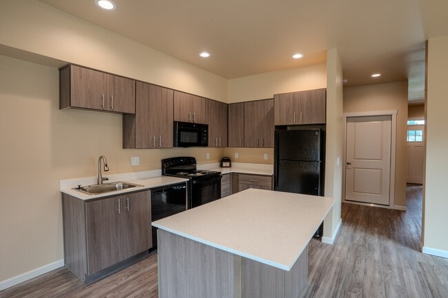 Building Photo - 5929 Joynak St S