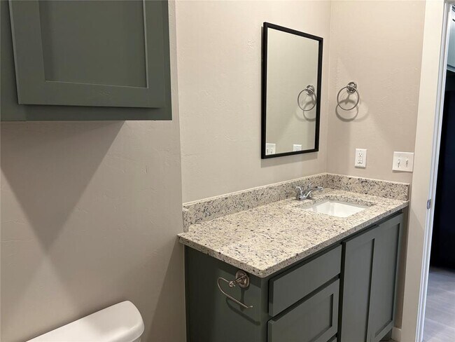 Foto del edificio - 325 N Cleveland Ave