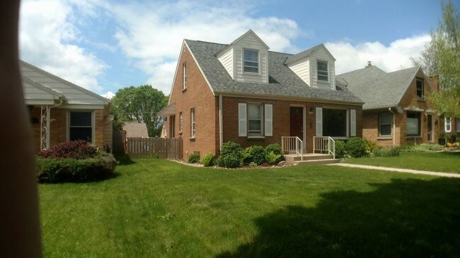 Building Photo - 3709 N. 86th Street - 3 Bedroom Home