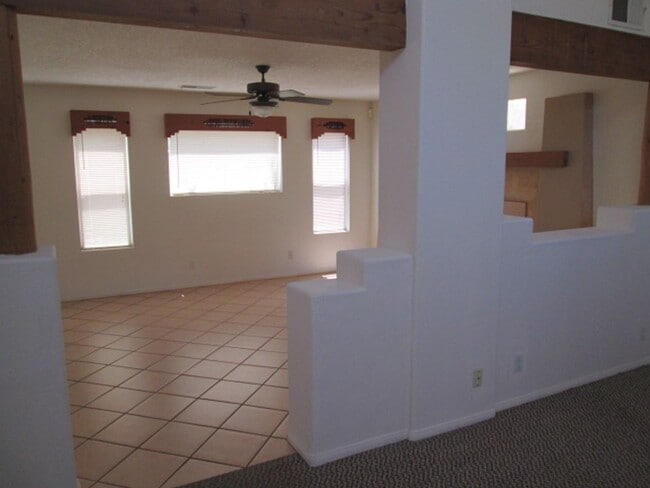 Foto del edificio - (4) Beds & (3) Car Garage