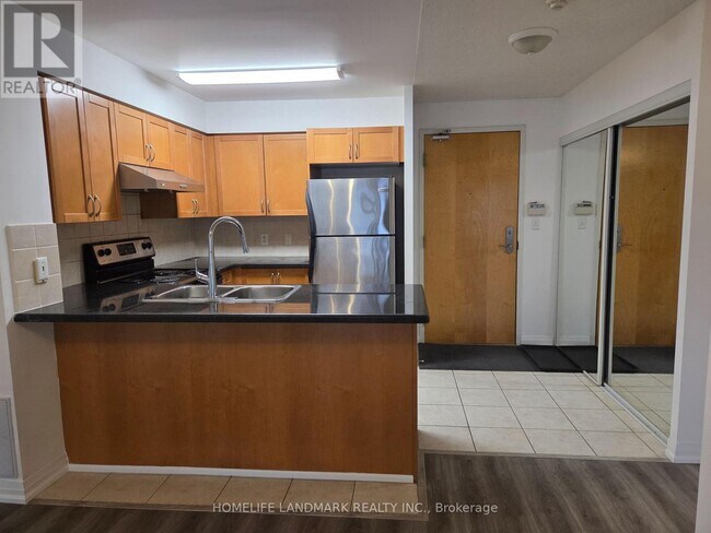 Photo du bâtiment - 7363 Kennedy Rd