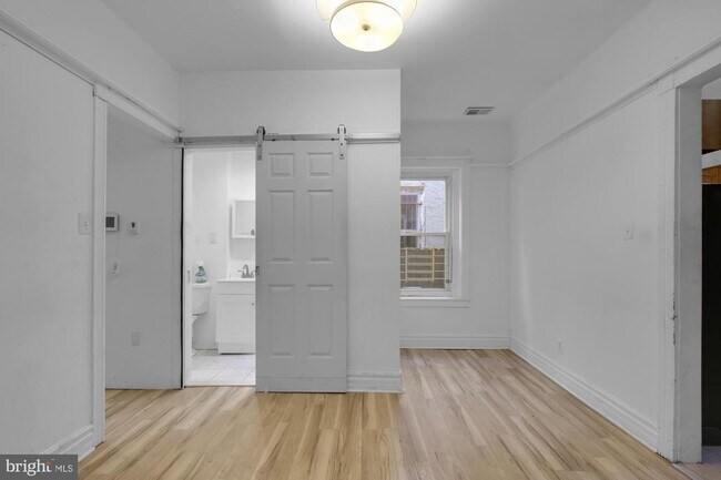 Foto del edificio - 3215 Winter St