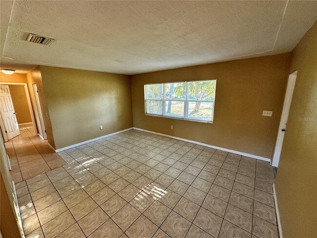 Foto del edificio - 4416 19th St Cir W