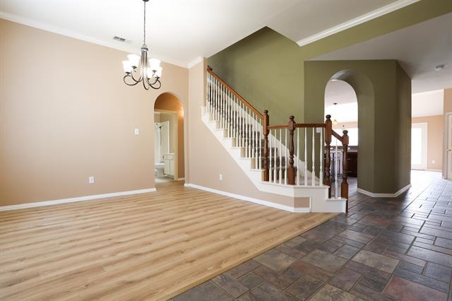 Building Photo - 5908 Southmoor Ln