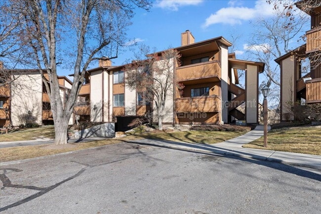 Photo - 6871 Countrywoods Cir Apartment