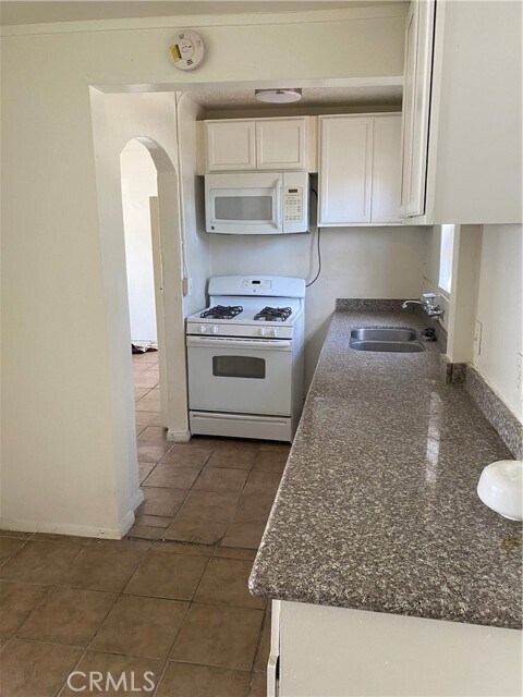 Foto del edificio - 19216 Kendall Dr