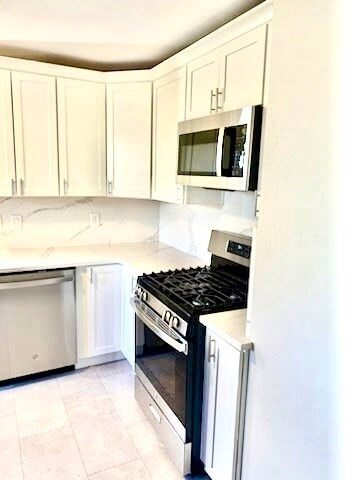 Foto del edificio - 385 Pleasant St