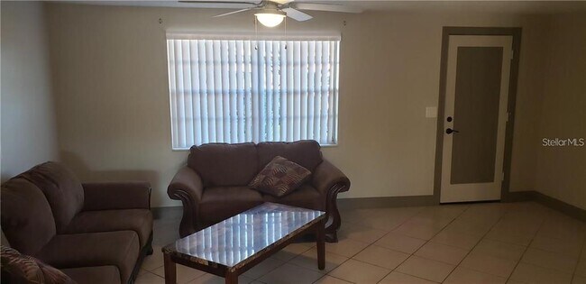 Foto del edificio - 3445 Wiltshire Dr