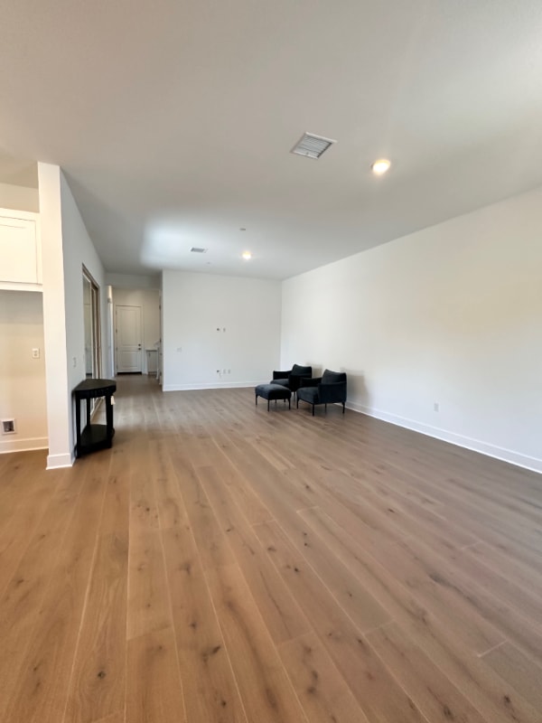 Building Photo - 140 Carmine
