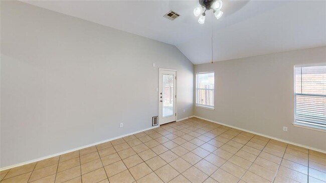 Building Photo - 1482 Rainbow Parke Dr