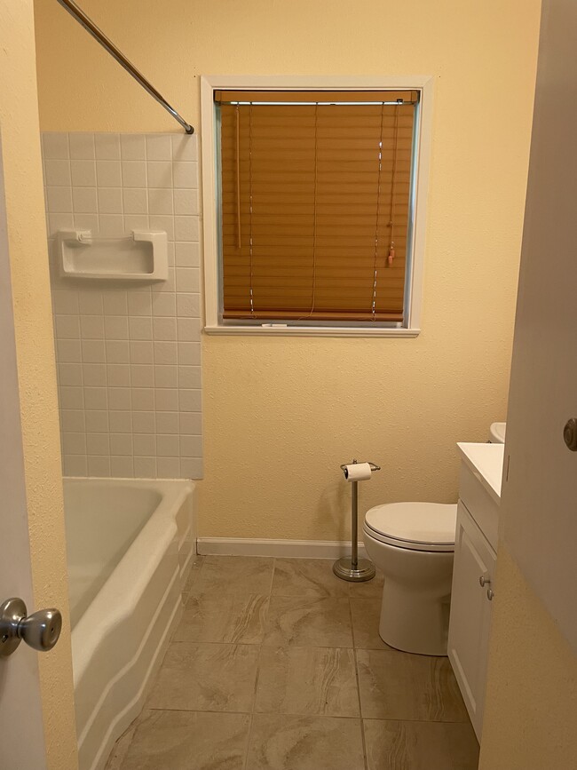 Bathroom - 5726 Cypress St