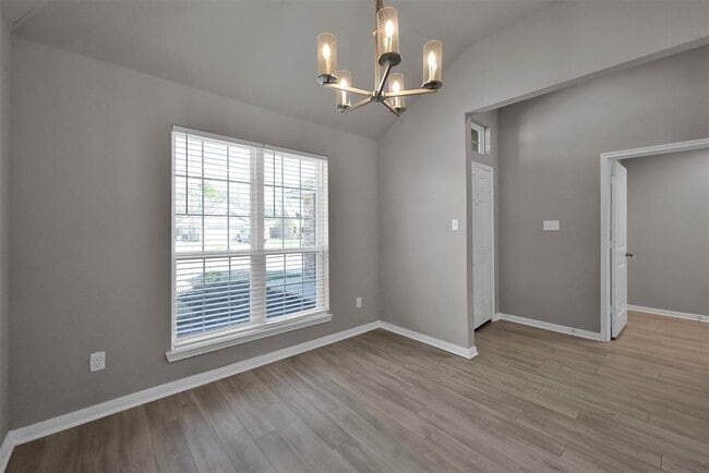 Building Photo - 14367 N Summerchase Cir