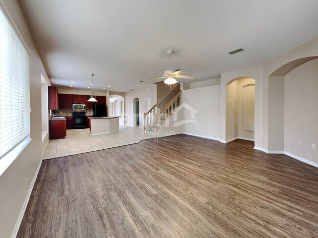 Building Photo - 5928 Bramble Bush Court